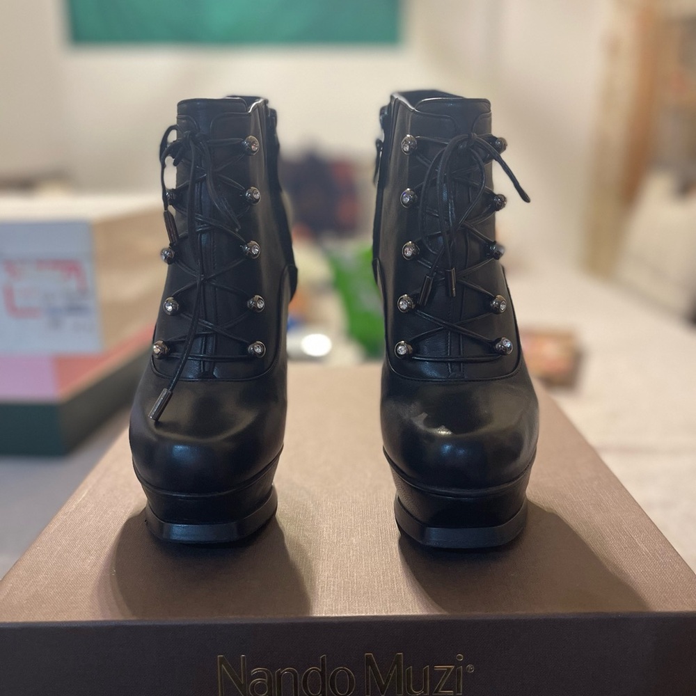 Nando Muzi Black Leather Lace-Up Platform Ankle Booties